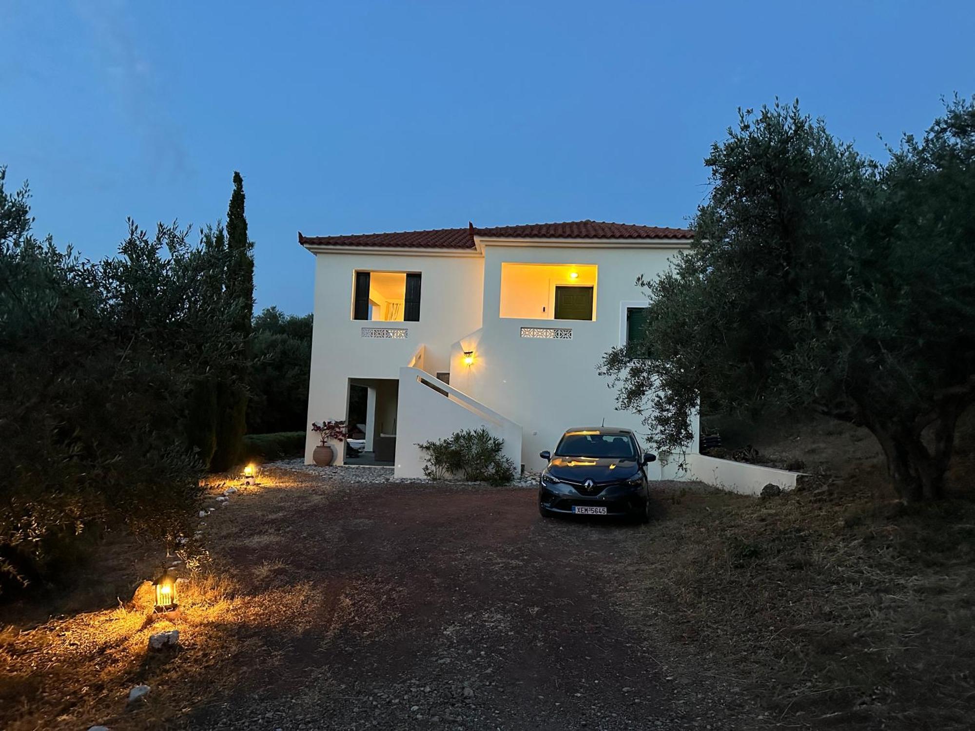 Villa Kyparissia De Wandelboom à Vrises  Extérieur photo
